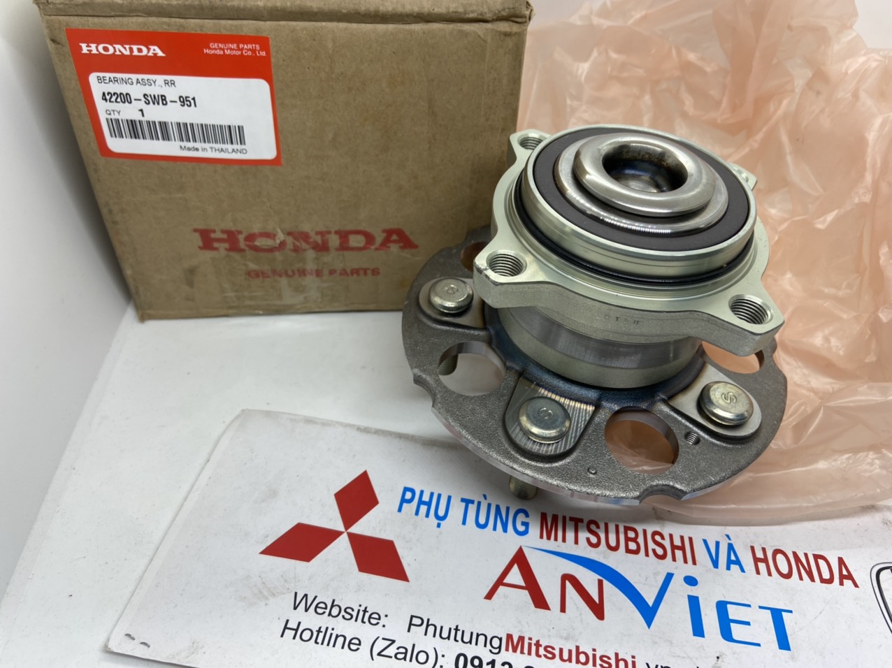 Bi moay ơ sau xe Honda CRV 2008 